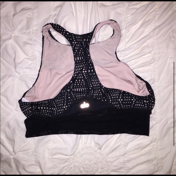 ALO Illuminate Bra - Large - Picture 2 of 5